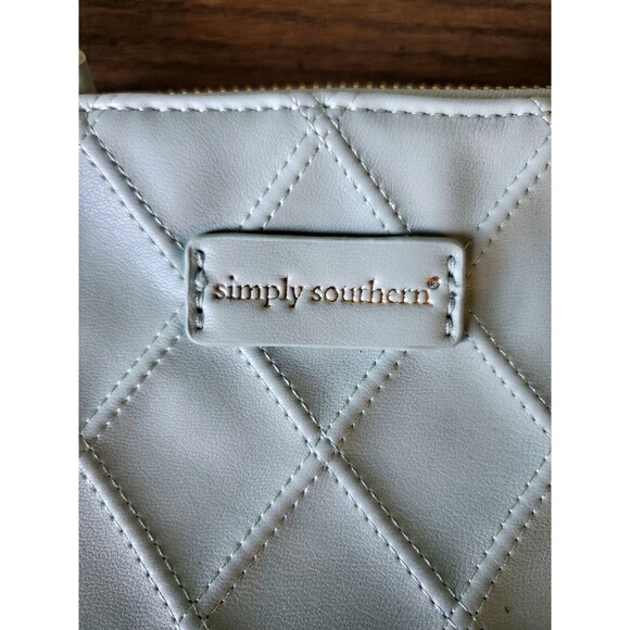 Simply Southern Mint Blue Green Crossbody Bag Gold Chain Quilted Pattern NWT - Picture 2 of 11